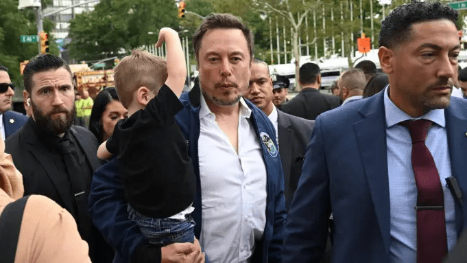 Elon Musk charge Twitter fees